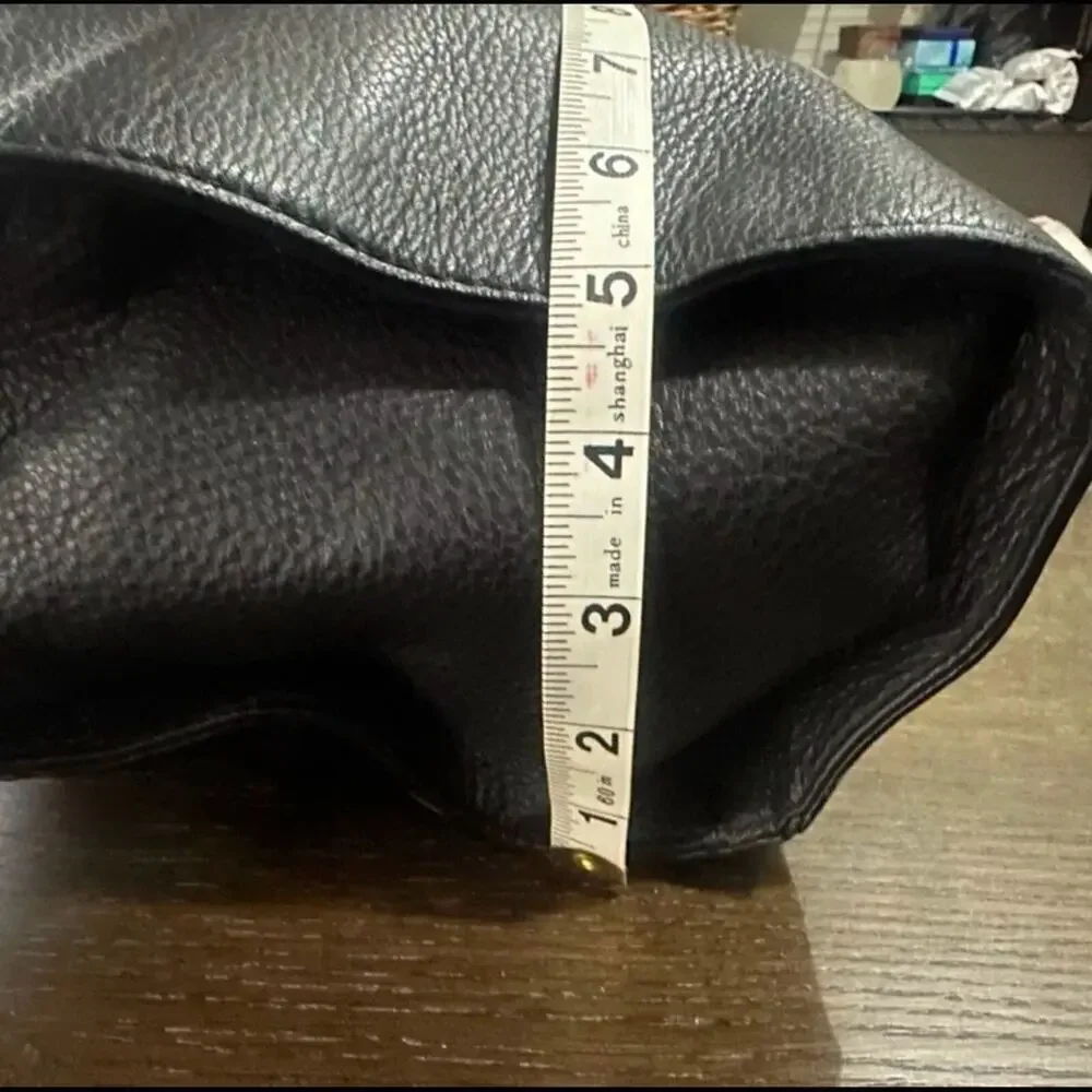 Authentic Michael Kors Hamilton Bag - Black Leather with crossbody strap